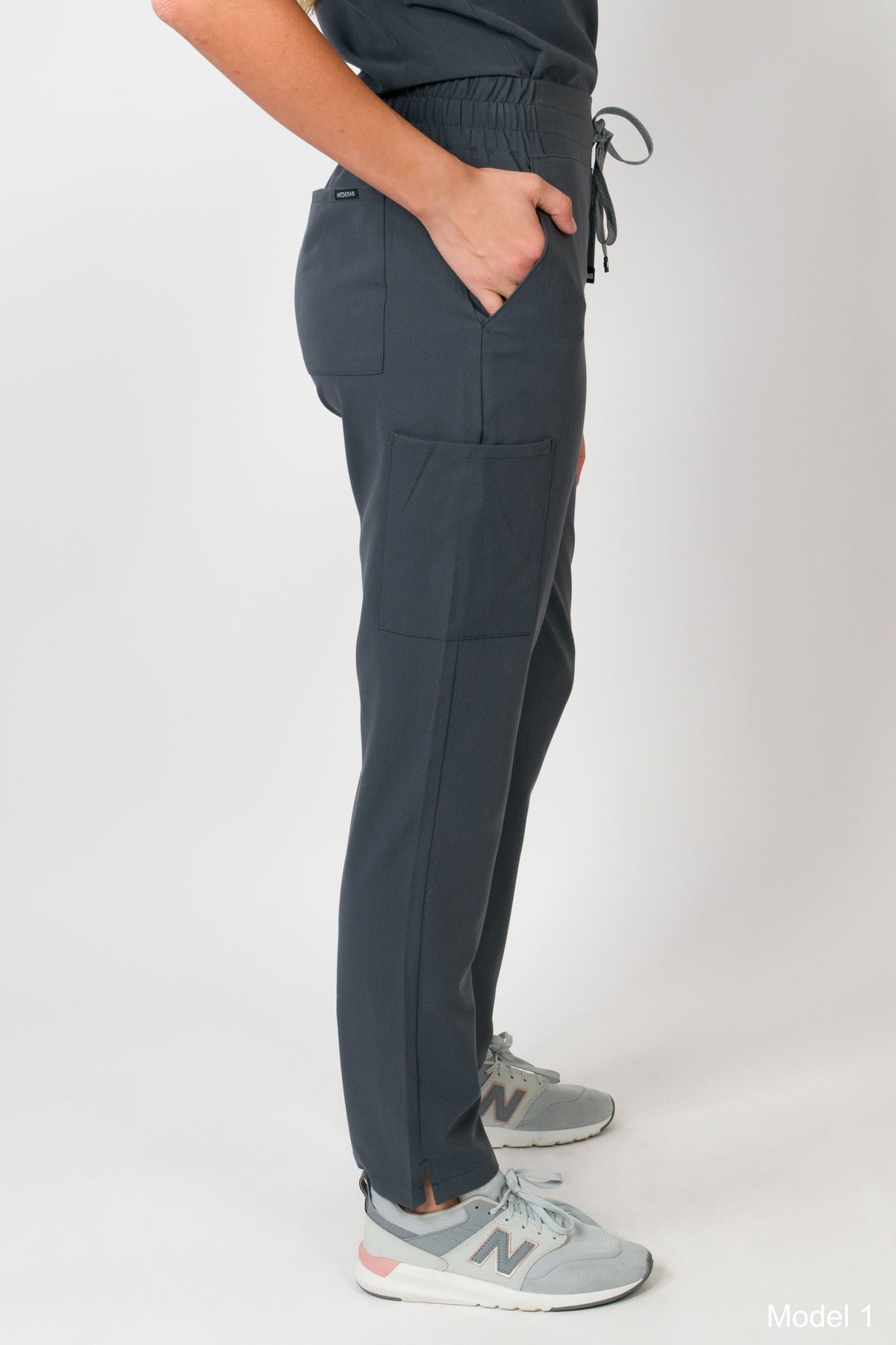 Ariana | Women’s Mid-rise Slim Straight Scrub Pant